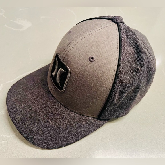 Hurley Men’s Flex Fit Hat size S/M - Picture 2 of 7